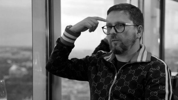 Журналіста побили за статтю про Шарія: що відомо