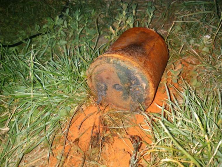 На Буковині на територію церкви невідомі кинули димову шашку (відео)
