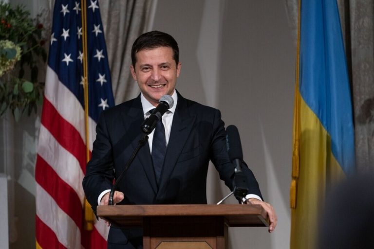 Зеленський провів першу зустріч у США (фото)
