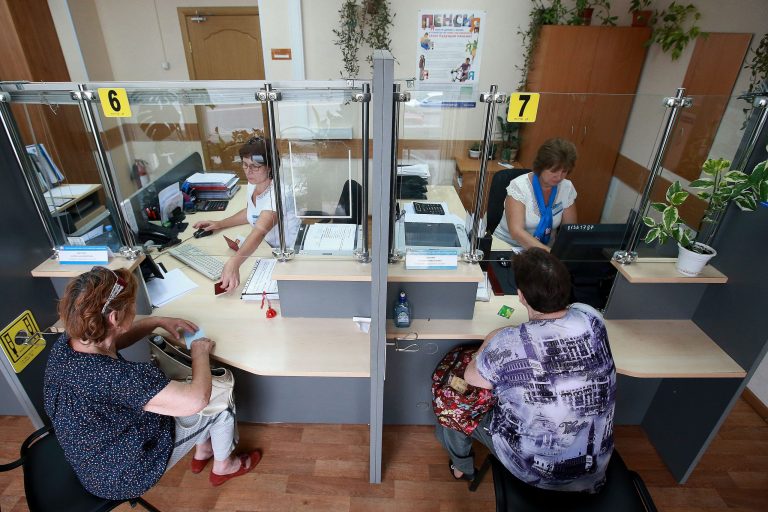 Українцям радіти залишилося недовго: хто з субсидіантів повинен повернути гроші