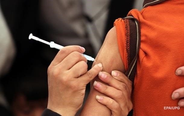 В Україну завезли більш як 300 тисяч вакцин