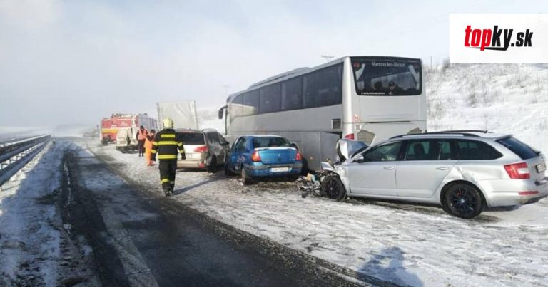Українці потрапили у жахливу аварію за кордоном: багато потерпілих (фото)