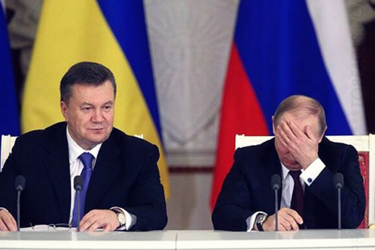 “Скоро виженуть його поганою мітлою!”: Янукович у Росії вляпався в гучний скандал.
