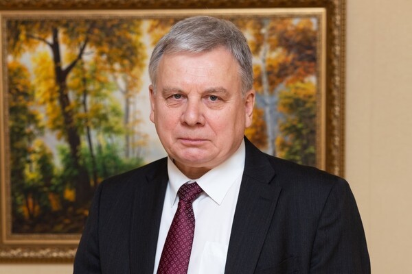 Зеленський змінить міністра оборони: ім’я претендента і хто “просуває”
