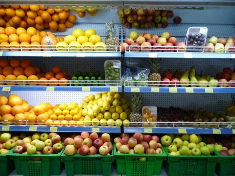 Українці почали кілограмами “гребсти” екзотичний фрукт: ціна сильно зросла
