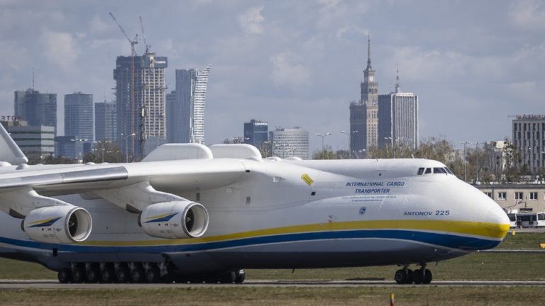 “МРІЯ” та “РУСЛАНИ” проти COVID-19: як літаки-гіганти допомагають рятувати світ – “невигадані історії”