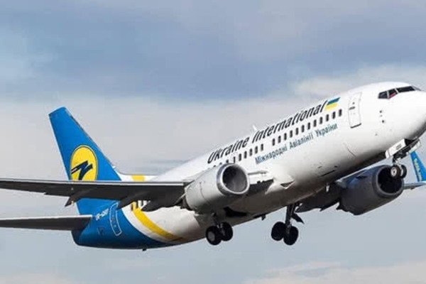 Оплачений роботодавцем рейс з українськими заробітчанами скасували за дві години до вильоту