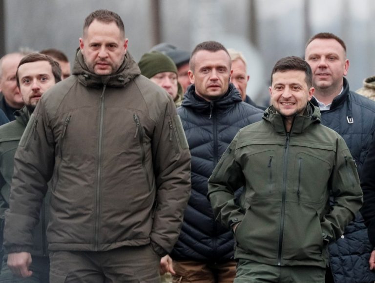 Допит тривав 6 годин! Усі чекають реакції Зеленського. Назріває скандал. Депутати приголомшені