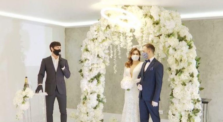 В Україні креативно відсвяткували весілля онлайн під час карантину