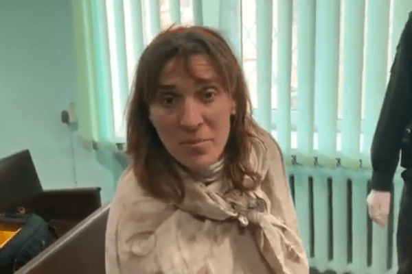 Вдарила ножем 20 разів: з’явилося відео суду над жителькою Харківщини, яка вбила доньку