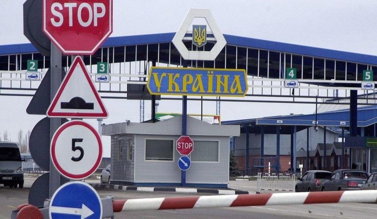 Україна відкриває кордони: повний список пропускних пунктів, які будуть працювати