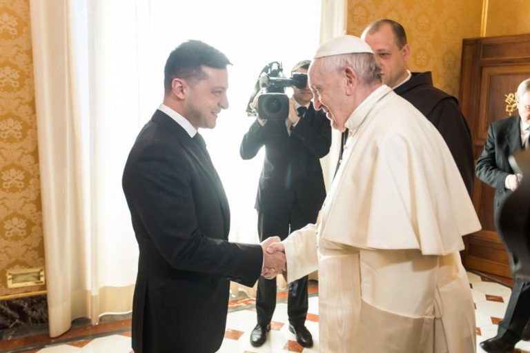 Папа Римський зайнявся звільненням Марківа: Зеленський розкрив подробиці переговорів