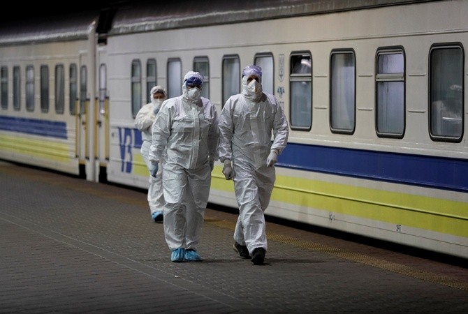 Коронавірус в Україні: за добу 758 осіб захворіли, 31 - померли 