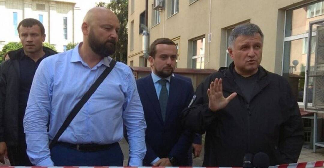 Аваков розкрив подробиці переговорів з терористом, який захопив автобус в Луцьку