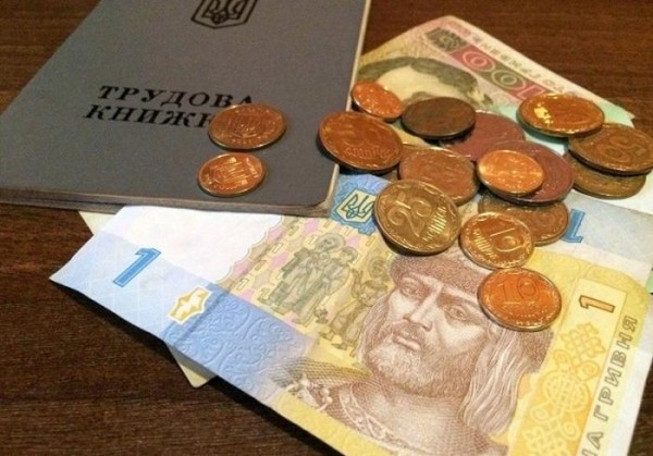 В Україні почнуть забирати пенсії та скоротять кількість пенсіонерів: відомі нові деталі