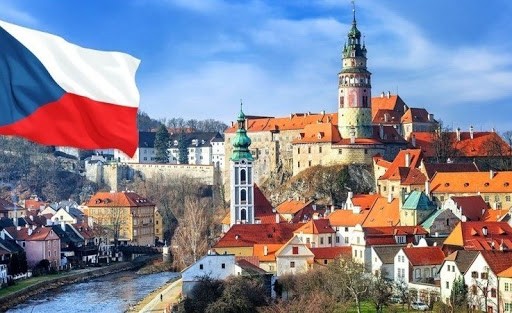 Закордоння: Чехія - країна замків, пива, аеропортів та автомобілів ...