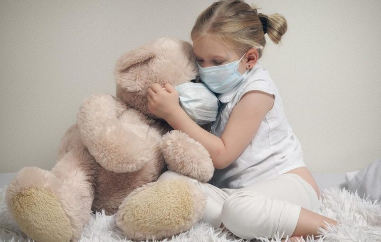 Вперше в Україні у 6-річної дівчинки діагностували рідкісну хворобу через COVID-19
