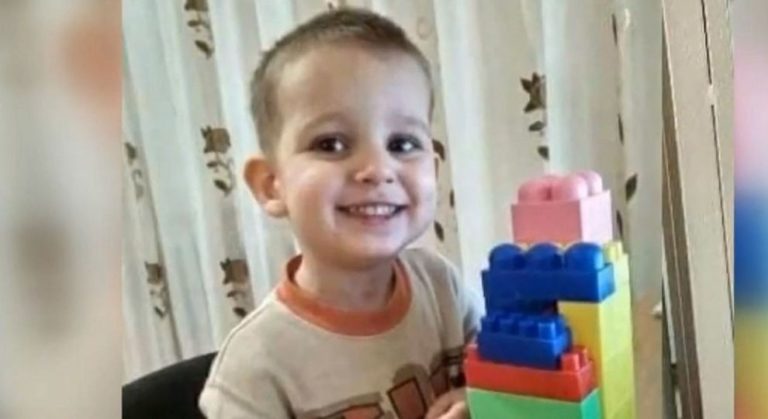 Трирічного сина кримського політв’язня знайшли у зливній ямі мертвим