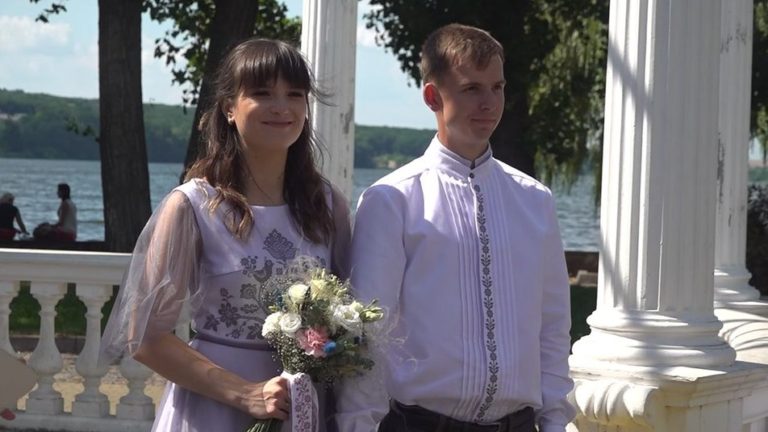 У Тернополі молодята на своєму весіллі встановили новий рекорд України