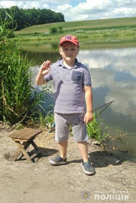 На Чернігівщині знайшли мертвим 8-річного хлопчика: у вбивстві зізнався батько
