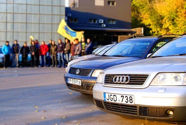 МВС ускладнить українцям ввезення авто з-за кордону: ціни зростуть на 20-30%