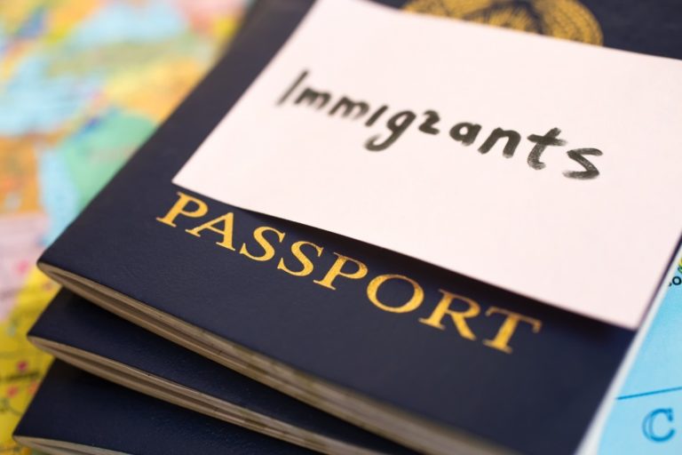 Одна з європейських країн хоче заборонити в’їзд іммігрантів в країну