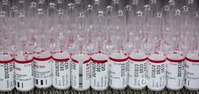 Єврокомісія підписала перший контракт на закупівлю вакцини від COVID-19