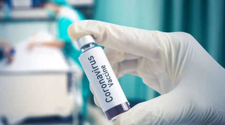 Загальну вакцинацію проти коронавірусу відклали: у ВООЗ назвали причину