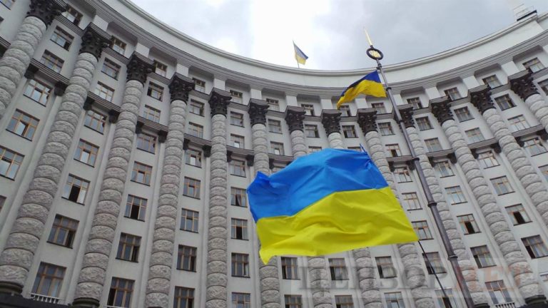 Кабмін оновив правила в’їзду для іноземців в Україну: що змінилося