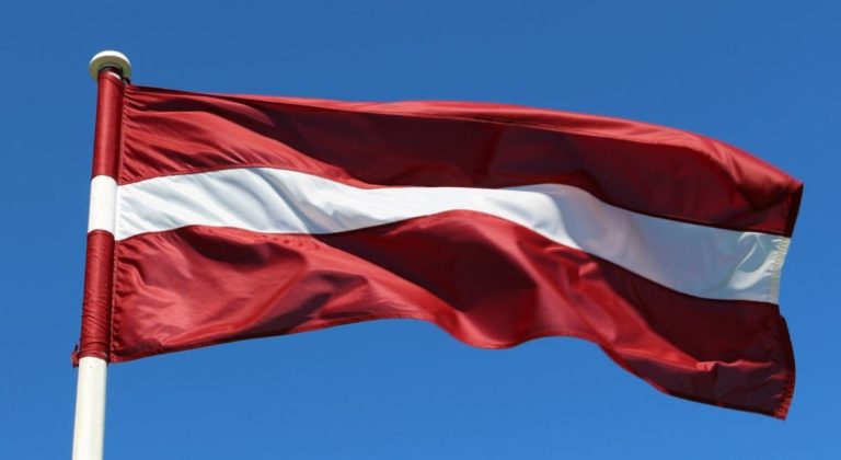 Латвія змінила правила в’їзду для іноземців: що варто знати