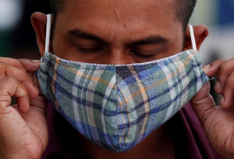 Пекельна суміш: лікар налякав заявою щодо коронавірусу та грипу