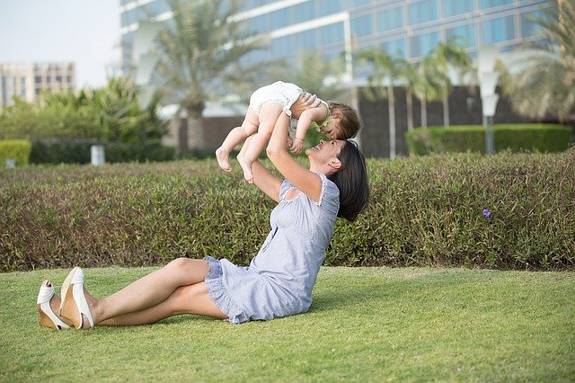 Як зберегти зв’язок з дитиною після пологів-поради Дмитра Карпачова
