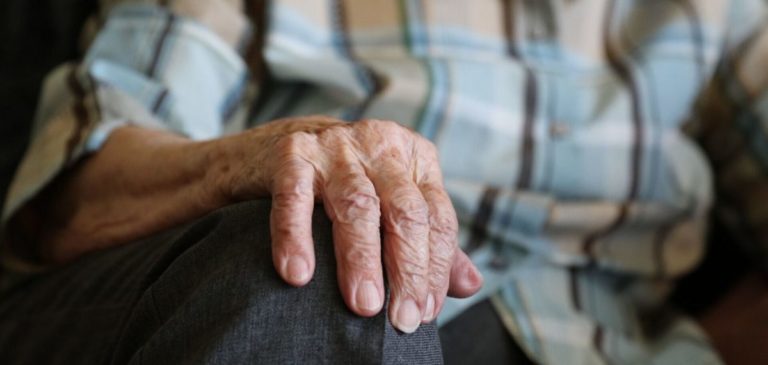 Найстаршим українцем із діагнозом COVID-19 став пацієнт 120 років
