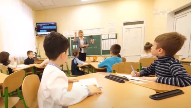 В українських школах запропонували заборонити російську мову: “Вчителі повинні…”