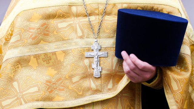 Львівський суд оштрафував священника за матюки до колишньої дружини