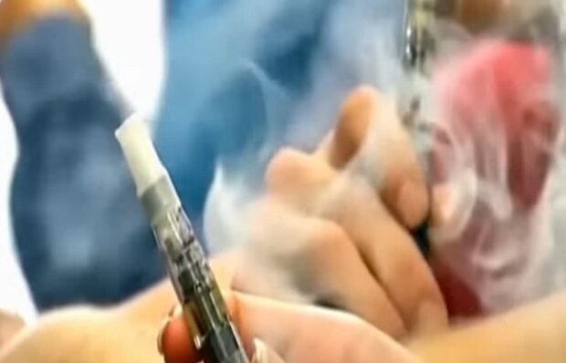 Вже з 1 січня: сигарети і вейпи продаватимуть за новими правилами – що зміниться для українців