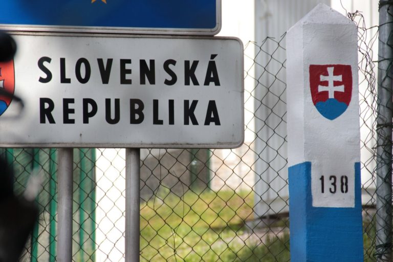 Словаччина на локдауні: українців попередили про нововведення на кордоні
