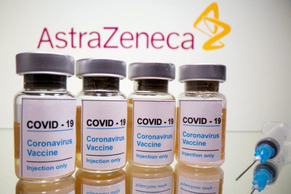 Вакцина AstraZeneca, на яку чекає Україна, не захищає від африканського штаму коронавірусу