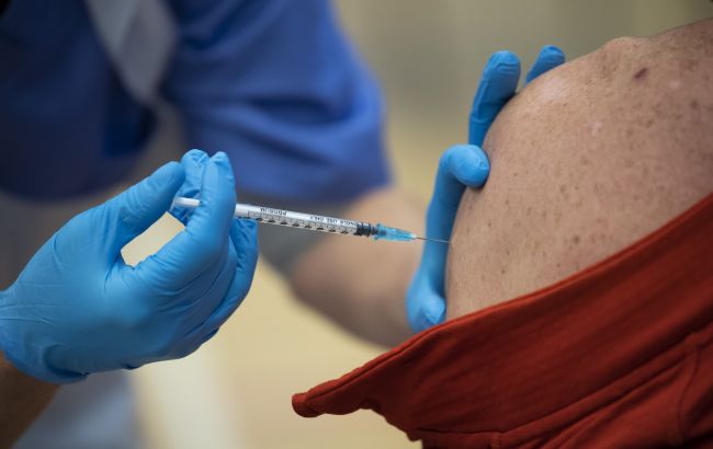 COVID-вакцинація в Києві відміняється? Причини