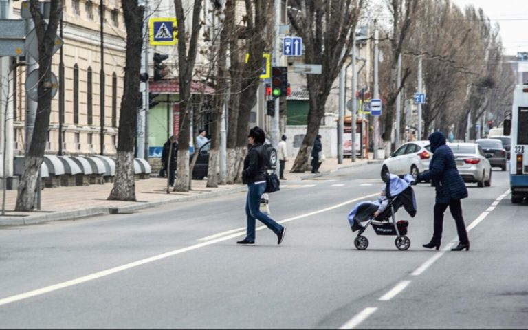 В Україні хочуть запровадити штрафи для пішоходів, покарання перевищить 800 гривень