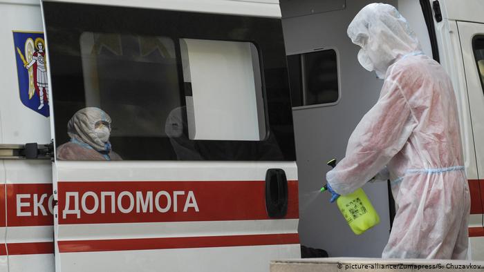 У НАН попередили про третю хвилю коронавірусу в Україні