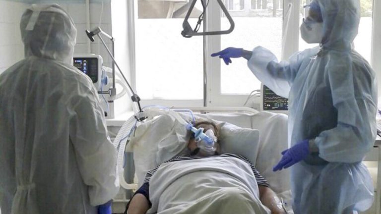 З лікарні не повернувся ніхто: волонтер розповіла страшну історію про смерті від COVID-19 в Одесі