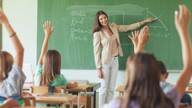 Навантаження вчителів: експерт пояснив, скільки годин мають працювати педагоги