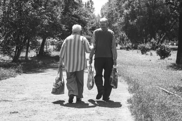 Українці мають право “докупити” стаж для пенсії: що зміниться вже з 1 квітня