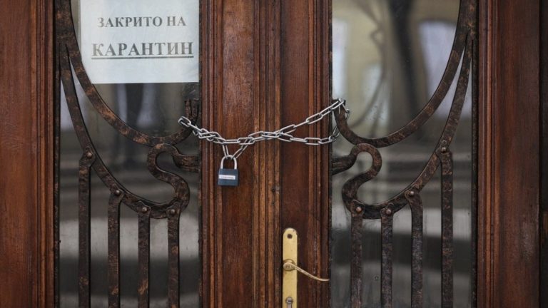 Наслідки локдауна: У Києві почалися масові звільнення
