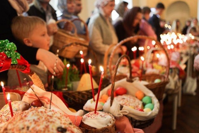 Великдень в умовах карантину: як святкуватимуть українці і чи закриють церкви