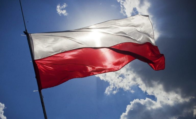 Уряд Польщі спростить умови працевлаштування українців