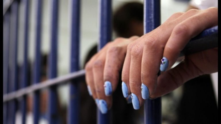 Киянку, яка заморила голодом свого однорічного сина, засудили до 12 років в’язниці