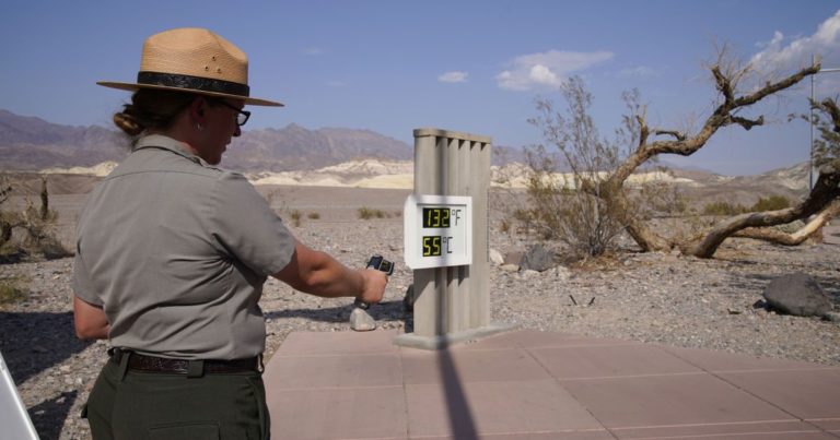 Такого тут ще не було: у Долині Смерті в Каліфорнії зафіксували рекордну спеку