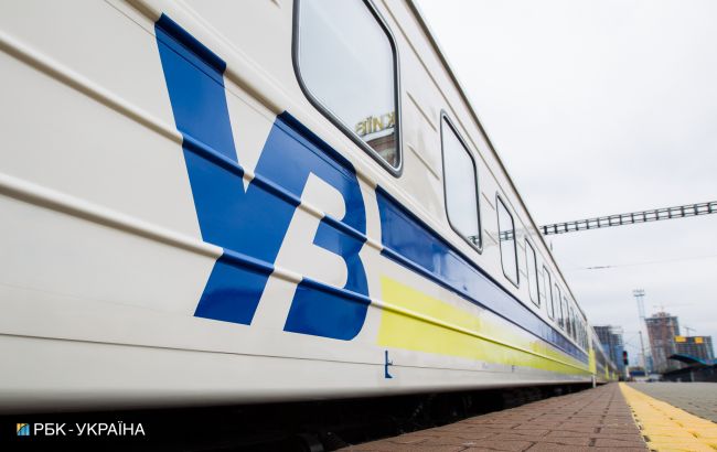 Укрзалізниця потрапила в новий скандал: пасажирам продали квитки на місця, яких немає в поїзді